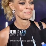 Jeri Ryan Instagram - Who would you go with…? #startrekpicard @startrekonpplus