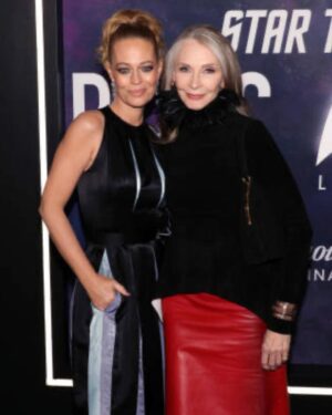 Jeri Ryan Instagram - What an amazing night…
I can’t wait for you all to see what we have in store for you in Season 3!
#startrekpicard #finalseason @startrekonpplus