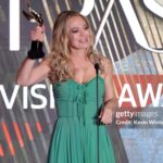 Jeri Ryan Instagram - Thank you @hollywoodcreativealliance !! What a lovely send off for a character that I truly loved getting to embody again after so many years. ❤️🖖🏼 #astraawards #bestsupportingactress #sevenofnine #captainseven #startrekpicard @startrekonpplus mu: @spencerbarnesla hair: @jonlieckfeltbeauty