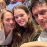 Jeri Ryan Instagram - My Pea and I enjoyed the show so much last week we had to go back and bring @chefeme with us. 😋 @alexedelman , you are a damn delight! If you’re in LA, do yourself a favor and don’t miss this show! @justforusshow @ctgla Mark Taper Forum