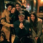 Jes Macallan Instagram - Ross, Chandler, Rachel, Monica, Phoebe... wait... where’s Joey?! #friends #illbethereforyou 🤗❤️🤗#causeyourethereformetoo Yaletown, Vancouver, British Columbia