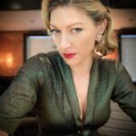 Jes Macallan Instagram - To whom it may concern, I 🤎 vintage. Carry on, Good day.