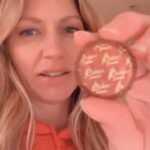 Jes Macallan Instagram - PSA: Nobody likes CRAP candy. Don’t be that house. 💩#happyhalloween #fecespeanutbuttercup