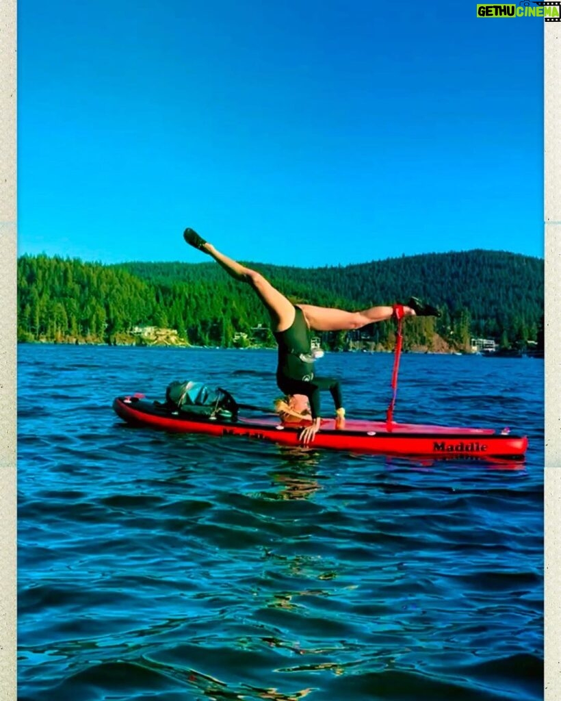 Jes Macallan Instagram - 🌊 A shift in perspective 🌊 #paddleboard #maddlecrew 🏄: @maddleboards Deep Cove, North Vancouver