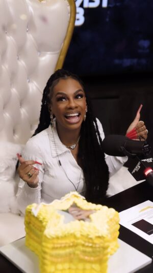 Jess Hilarious Instagram - NOT THE FIRST EVER BREAKFAST CLUB BABY 🤯

#jesshilarious TAG A FRIEND
Shot & Edited by @iloswork

**I DO NOT OWN THE RIGHTS TO THIS MUSIC**