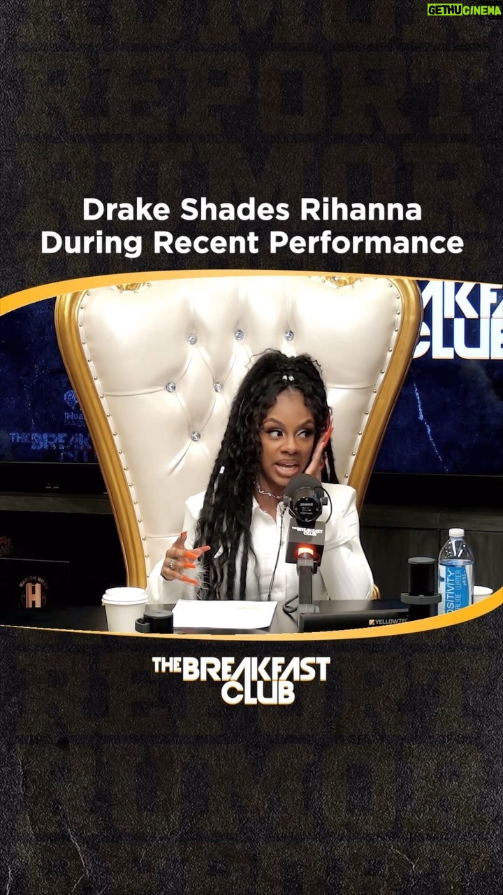 Jess Hilarious Instagram - “Jess With The Mess” on @breakfastclubam Think it was on purpose or the DJ played it without his consent? 😩 #jesshilarious TAG A FRIEND Make up by @icandiekoya Hair by @locsbyrhonda New York, New York