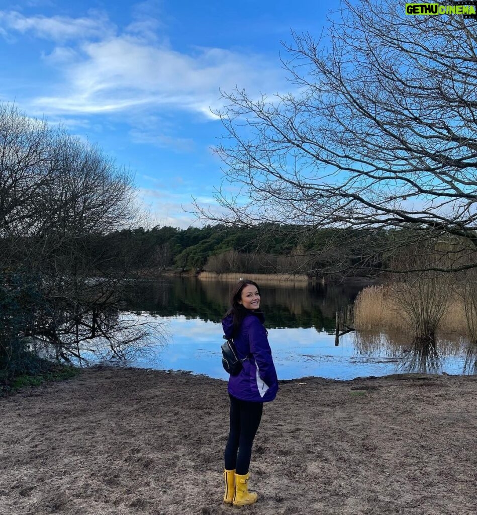 Jess Impiazzi Instagram - My happy place ❤️ Frensham Pond