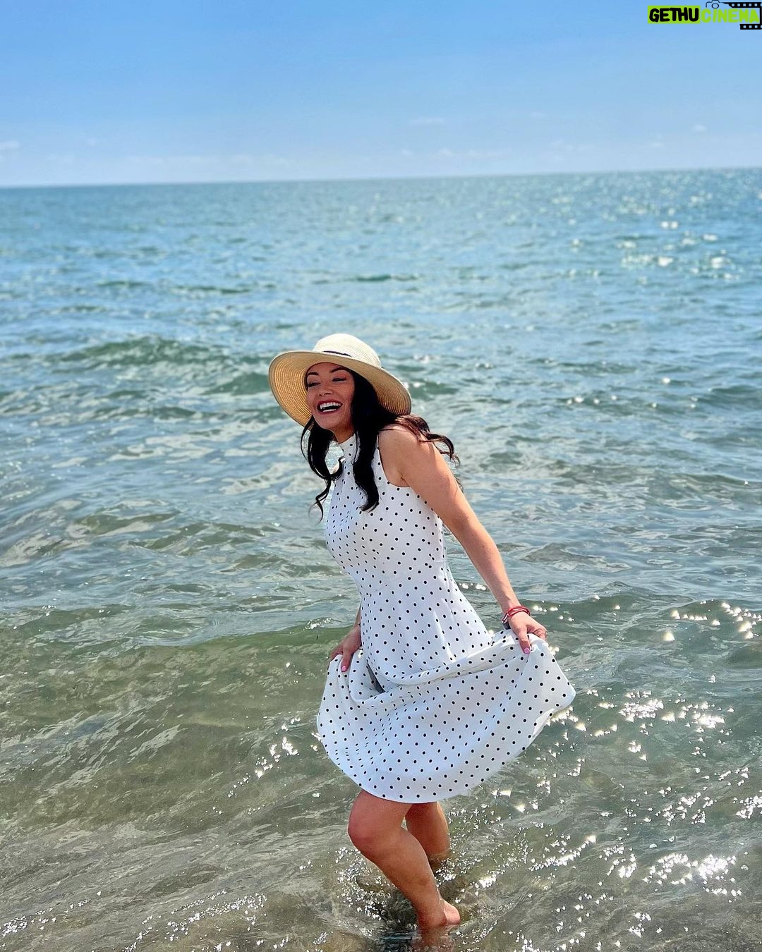 Jess Impiazzi Instagram - A little glimpse of the last two days โ๏ธ - Barcelona ๐ฅ๏ธ-๐ซ๐ทFrance ๐-๐ฅ๏ธ๐๐ฎ๐นItaly Travelling around the Mediterranean on @virginvoyages ๐ฅฐ๐๐ฌ๐ @trendingtravel ๐