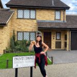 Jess Impiazzi Instagram - Happy international Harry Potter day! 🧙🏻‍♀️✨🦉✨👓✨🪄✨🔮 #harrypotter #internationalharrypotterday Warner Bros. Studio Tour London