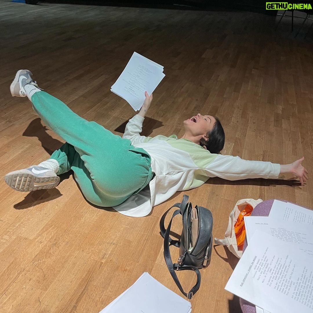Jess Impiazzi Instagram - My happy place 🎭 Day 2 of rehearsals in the bag 💥🎭💪🏼 #pantomime #pantoseason Stratford-upon-Avon, Warwickshire