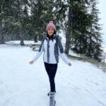 Jess Impiazzi Instagram - The last of my ski trip photo dump! It’s been a funny old start to the year personally with a few different things, almost like I’ve been keeping my head just above the water, but one thing I’ve learnt throughout life is the hard times don’t last! So when you’re in the eye of the storm keep powering through! Needed this time out more than I knew! I’m coming back totally refreshed and ready to go! And thank you to my best friends @alexvirley @mrelk91 and A big shout out to @tog24official for kitting me out because otherwise I’d have probably turned up in a pair of joggers and hoped for the best! I also learned that skiing as a beginner is scary as shit but if you go to apres ski have a few to many bevs 🥂 you suddenly turn into Eddie the eagle! (See last video ⛷️⛷️⛷️🤦🏻‍♀️❄️🏔️❄️) La Rosière - Espace San Bernardo