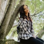 Jess Impiazzi Instagram – Saturday strolls 🍂 🍁 🍃 🎃

🍁🍃 soul stroll 🍂🍁 natures tonic 🍂🍃🍁 Devil’s Punch Bowl