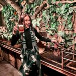 Jess Impiazzi Instagram - The wand chooses the wizard 🧙🏻 Just a little more potter spam 👓🧙🏻⚡️🦉👓⚡️🧙🏻‍♀️🦉🧙‍♂️#wbtourlondon #harrypotter Warner Bros. Studio Tour London