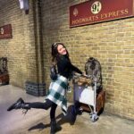 Jess Impiazzi Instagram - The place where my troubles just seem less troublesome 🧙🏻‍♀️ “Happiness can be found in the darkest of times, if one just remembers to turn on the light”💡🧙‍♂️👓🦉⚡️#potter #harrypotter #wbtourlondon Warner Bros. Studio Tour London