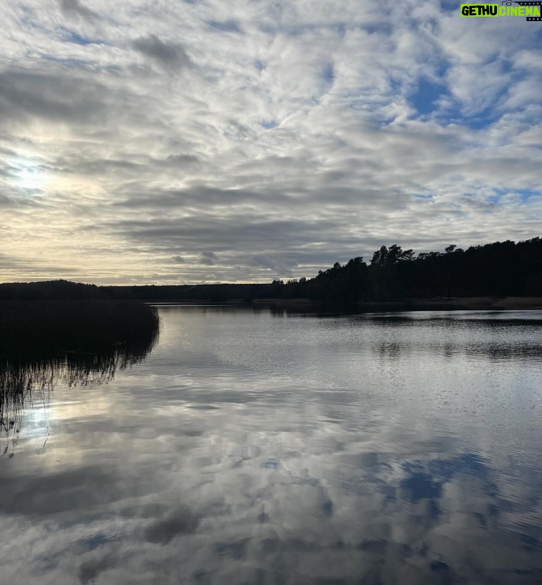 Jess Impiazzi Instagram - My happy place ❤️ Frensham Pond