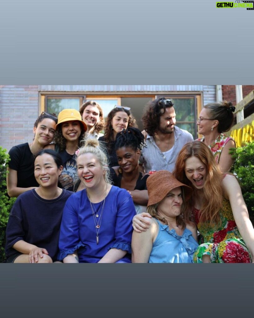 Jess Salgueiro Instagram - 🍯🧚🏻‍♀♥ @y_fxonhulu Thank you so much for this gift of a family and this gift of a story @elizaaclarkw 👑 This is a real damn special one. You can watch it on @hulu in the 🇺🇸 and @disneyplus starting next week everywhere else 🌍 My Dreams