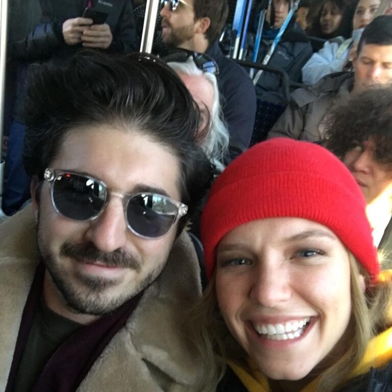 Jess Varley Instagram - Live update from the VIP Express Sundance Film Festival