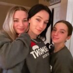 Jesse James Keitel Instagram - slope girl’s afraid to leave the slope ❄️ Mount Snow