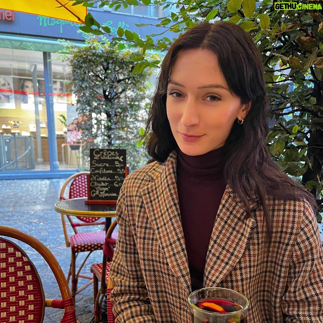 Jesse James Keitel Instagram - enchanté 🥀 Paris, France