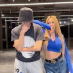Jessi Instagram - BOOTY SO BIG… 😩😩😭😭 Get it @taeoxo_nct ❤️❤️❤️🔥🔥🔥 #gumchallenge #nct127 #태용 #taeyong #jessi #제시