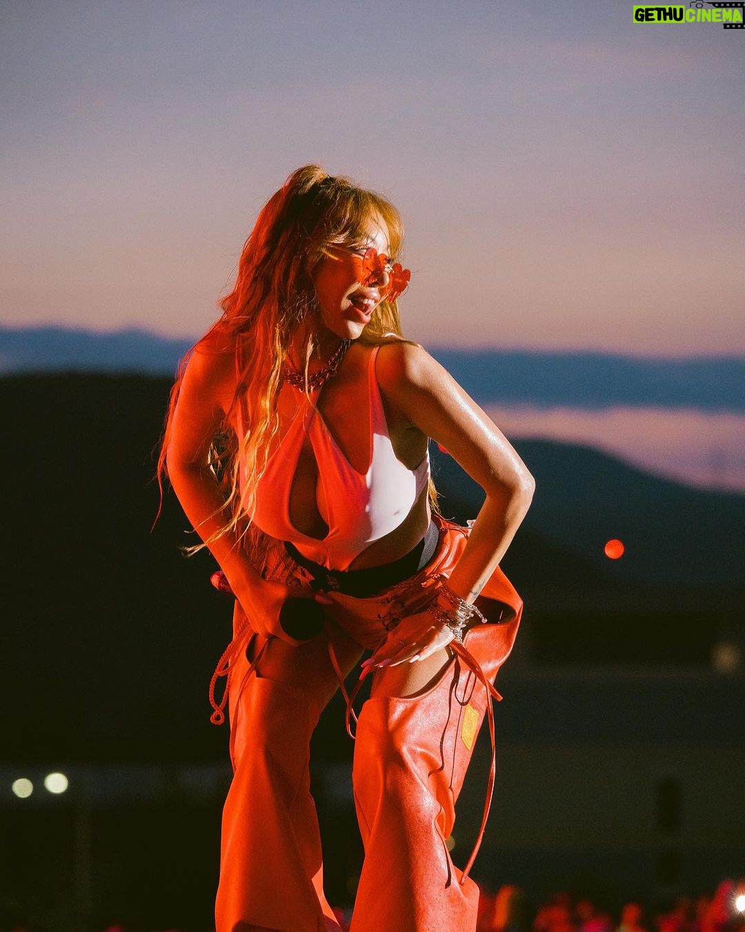 Jessi Instagram - ALL I SEE IS LOVE 😍😍😍😍😎😎😎❤️🔥❤️🔥❤️🔥❤️🔥❤️🔥❤️🔥❤️🔥❤️🔥❤️🔥❤️🔥 Busan, South Korea
