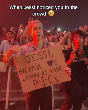 Jessi Instagram - Thank you for having me @rollingloud.th 💜🙏🏻🇹🇭 Please have me back soon!!! #rollingloudthailand Next stop.. Vegas!!! See you this weekend!!