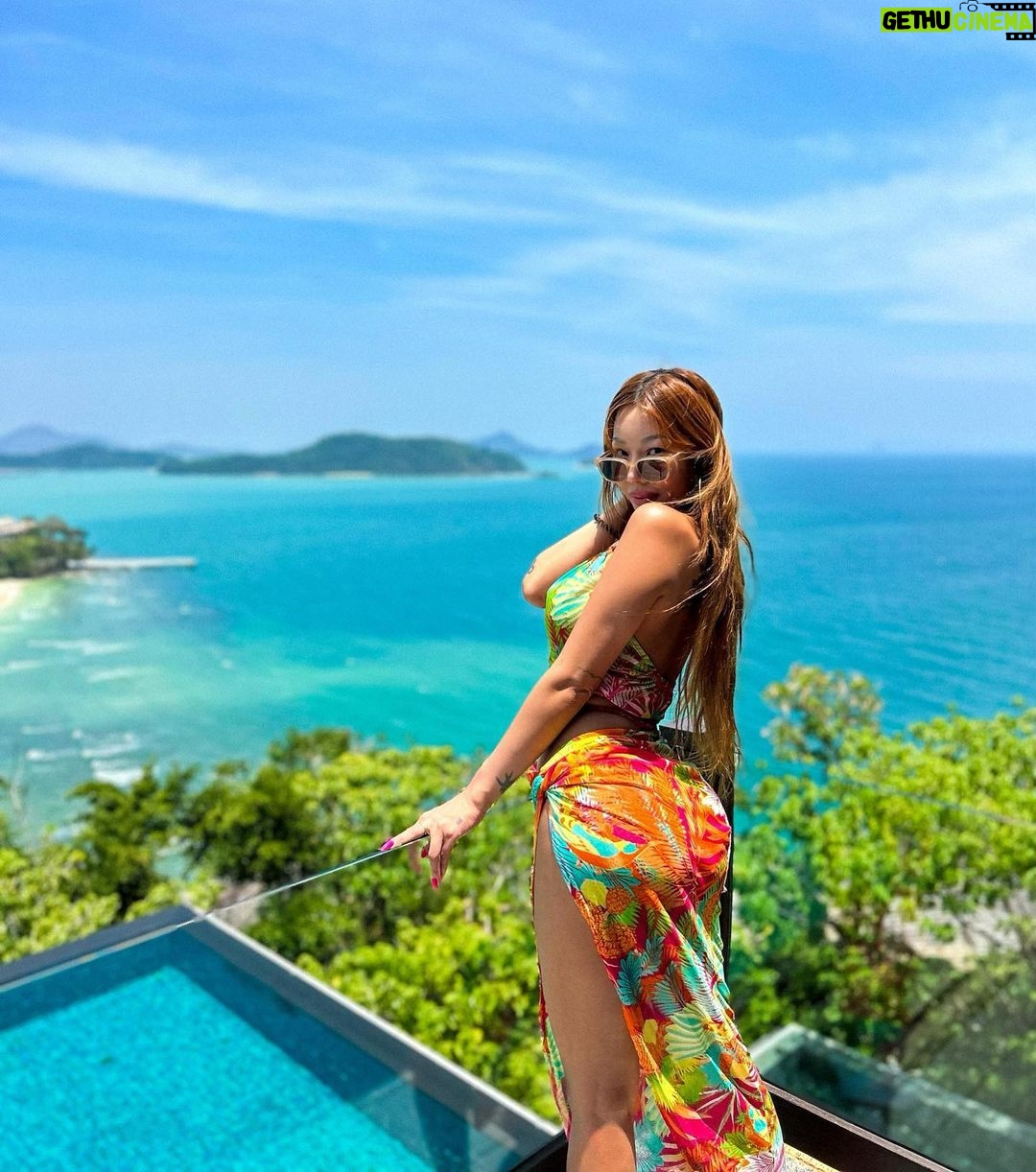 Jessi Instagram - If you need peace of mind, here's a piece of MINE.💕 Love you mommy @sunhwa59 🤍 사랑해 엄마 🤍 Sri Panwa Phuket,Thailand