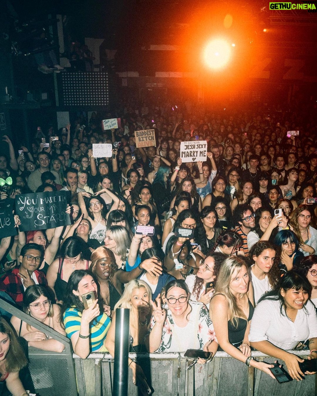 Jessi Instagram - Thank you Barcelona for this unforgettable night ❤️🇪🇸 Thank you for singing your lungs out with me!! Live your best fuckin life and don’t let anyone change who you are or what you believe in. 🙏🏻 THANK YOU AND LOVE YOU JEBBIES FOREVER!!!! TE AMO ❤️❤️ Barcelona, Spain