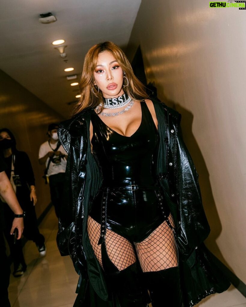 Jessi Instagram - Reflections of what the eyes can’t see and what the heart can’t heal.. 🙏🏻 Manila, Philippines