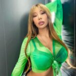 Jessi Instagram - Long time no selfie 💚 see you soon manila 💚