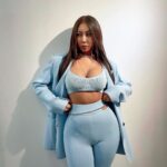 Jessi Instagram - Hey Hey pretty little thang, do yo thang i’ll be right back 💙🤍💁🏻‍♀️