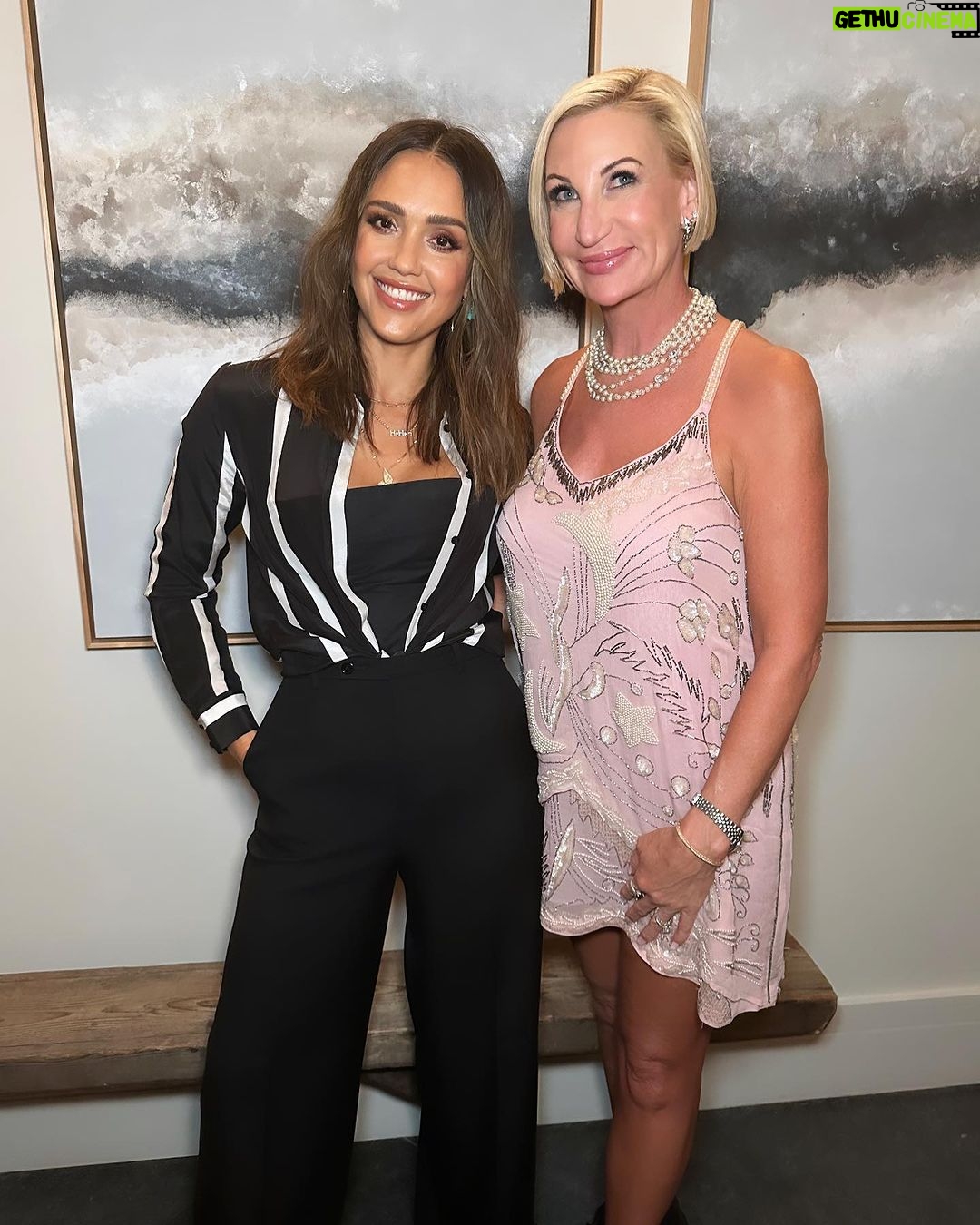 Jessica Alba Instagram - Still dreaming of such a beautiful night 💭❤️✨ Big big love to everyone that came through - I’m so excited for what’s to come… 🙏🏽 #CultureMakers #TBT