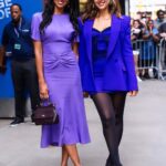 Jessica Alba Instagram - BFF fits 🔥🔥 (the matching was not planned 🤣) P.S. - @honest_renovations @therokuchannel 🙏🏽💜🤩