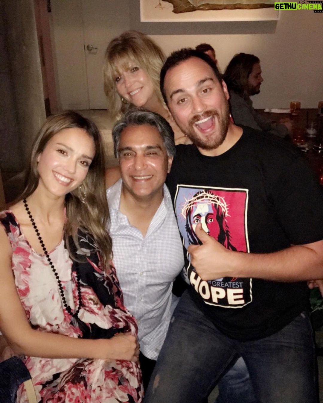 Jessica Alba Instagram - happy birthday to my papasito @markdabla 🎉🎂🥳 te amo mucho ❤️ i can’t wait to celebrate you tomorrow!