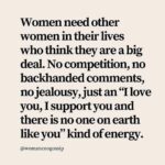 Jessica Alba Instagram - Vibes going into the weekend 💭💗