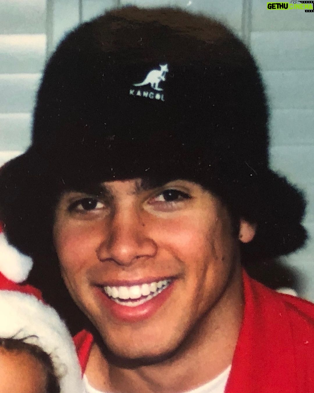 Jessica Alba Instagram - 15 years and forever to go. Happy Valentine’s Day, mi amor @cash_warren ❤️ I couldn’t be more grateful to have you as a partner in this lifetime - & our kiddos won the lottery with you as their dad. Te amo, today and everyday 😘