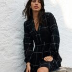 Jessica Alba Instagram - #SmallBusinessSaturday x Black History Month 🖤 Kicking off the celebration and featuring all things fashion! 👗🧥👜👠💍 Whether you are looking for a dope new outfit, some mellow cozies or a cute accessory - these black-owned business have you covered. Between jackets, dresses, activewear, loungewear, shoes, purses, sunnies, jewelry - there is somethin for everyone ✨ @tovestudio @lemlemofficial @autumn_adeigbo @orireofficial @recreationalhabits @anya_lust @jessicarichofficial @murwayofficial @shadesofshadesofficial @simoneismith Check ‘em out❣️ And comment your fave spots below 👇🏽 #BlackHistoryMonth