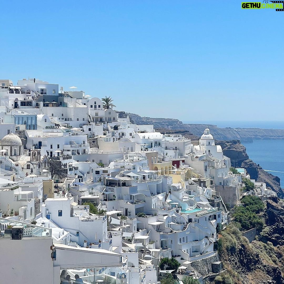 Jessica Allain Instagram - 📍Thera, Santorini. Santorini, Greece