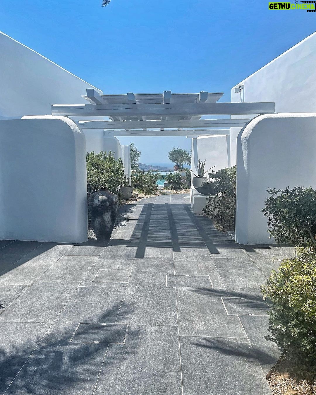 Jessica Allain Instagram - Santorini Nobu Santorini