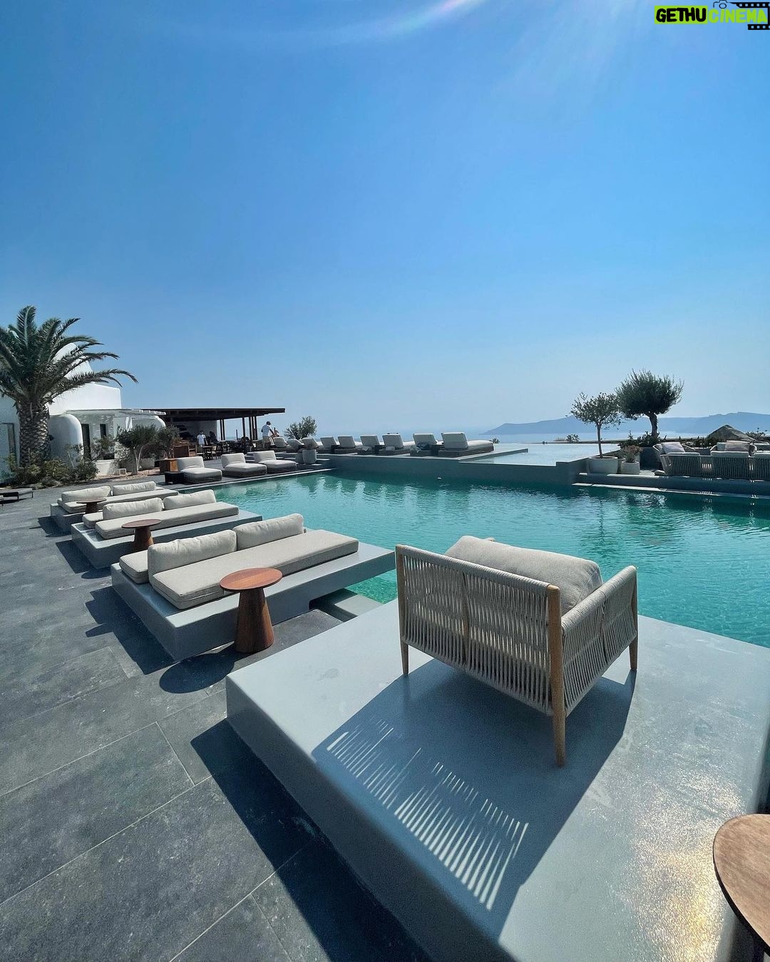 Jessica Allain Instagram - Santorini Nobu Santorini