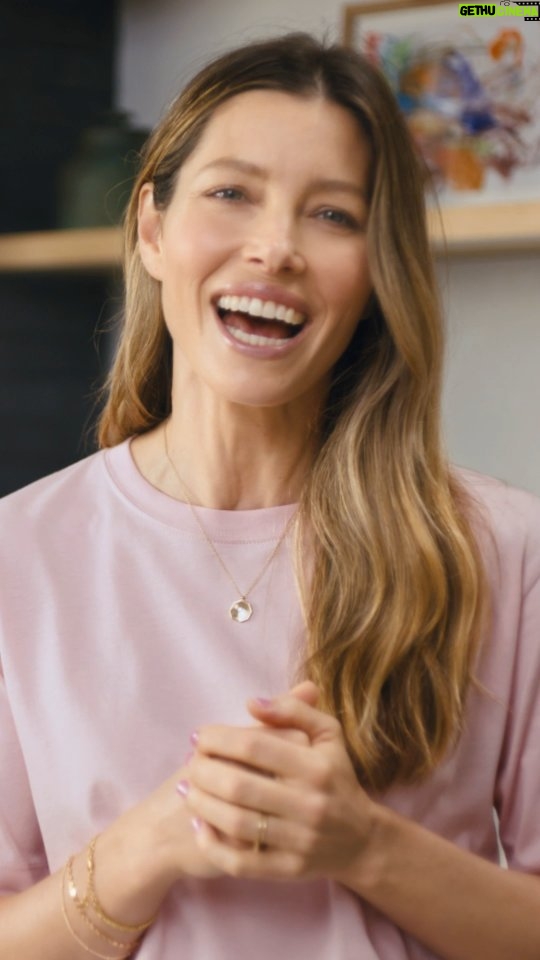 Jessica Biel Instagram - Yes, packing school lunches is the worst. But we’ve got you for the kids’ first week back. Now through 8/16, get five bento-inspired boxes for just $25 (or $15 for DashPass members). Terms apply. Search for “Grab & Go Bento” on the app to order yours, while supplies last.