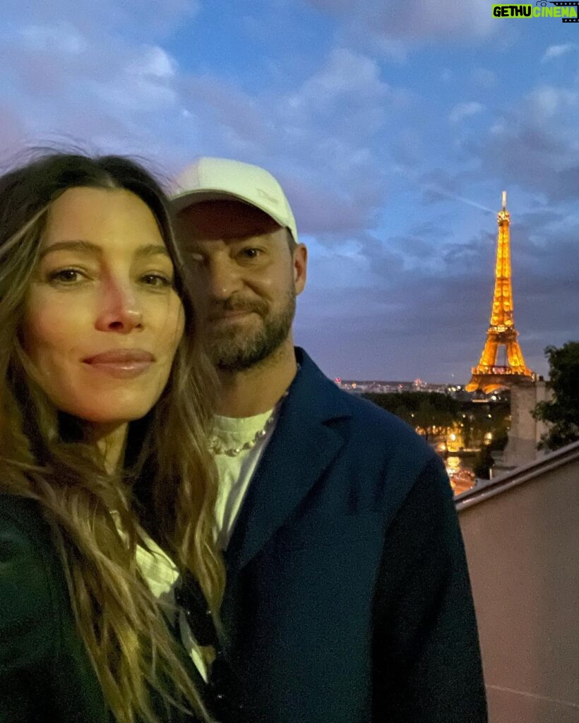 Jessica Biel Instagram - You have croissants AND Women’s Rights? Damn, take me back 🙏🏻