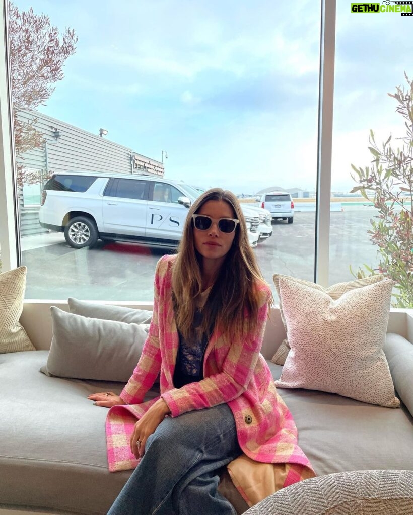 Jessica Biel Instagram - THE BEST 💗✈️ @reserveps #onlyatPS
