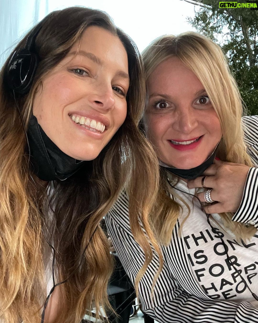 Jessica Biel Instagram - Hello from @michellepurple3 and Michelle Purple’s assistant.