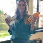 Jessica Biel Instagram - Fighting dehydration with 1 Kinderlyte at a time @kinderfarms