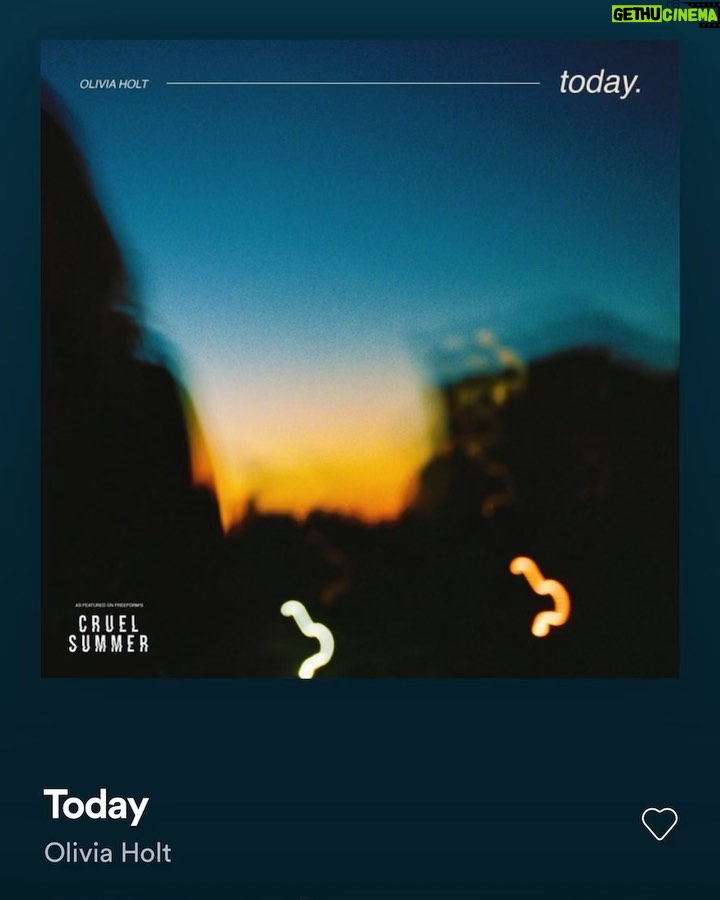 Jessica Biel Instagram - Are you guys all caught up on @cruelsummer?? @olivia_holt brilliantly covers @smashingpumpkins’ “Today” in the latest episode - and you’re gonna want it on repeat. Link in my bio to stream it. 🛼✨