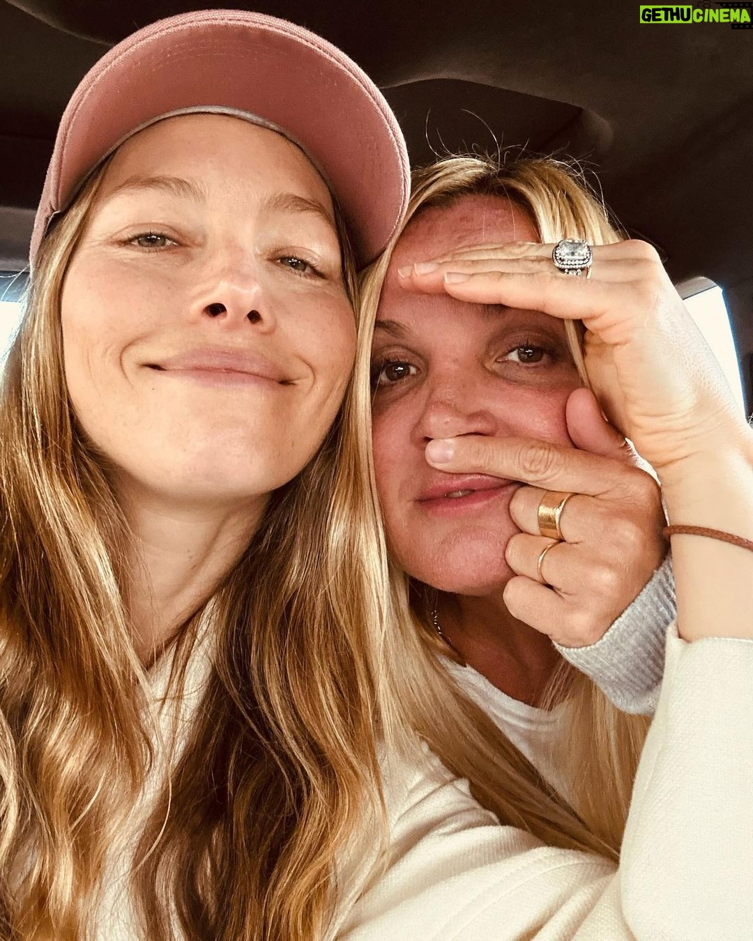 Jessica Biel Instagram - Dysfunctional or dysFUNctional!?
