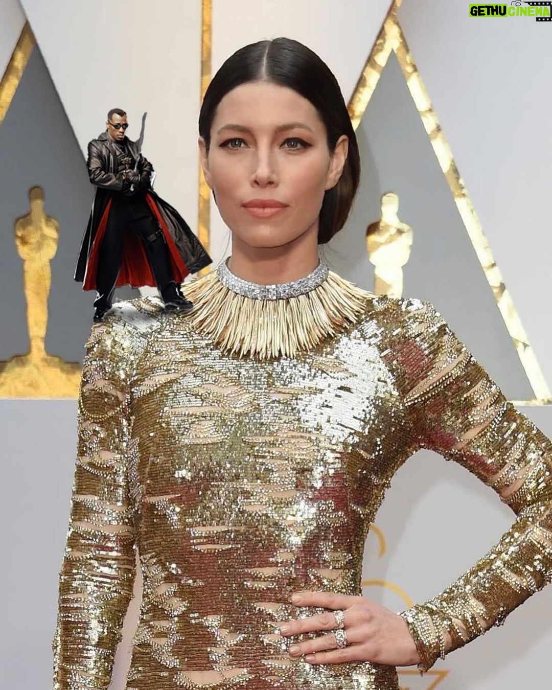 Jessica Biel Instagram - In honor of the 16th Anniversary of #BladeTrinity today (and also #ElfOnAShelf season) I present to you… WESS on JESS. #MyElf