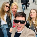 Jessica Biel Instagram - Quick trip to NYC to see our beyond talented #CruelSummer alum @olivia_holt in @chicagomusical ❤️ @blakeleeblake @michellepurple3