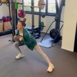 Jessica Biel Instagram - In the gym with @benbrunotraining… and some other guy who won’t stop distracting me!! 😅 Anyway. Ben just launched the coolest / easiest new program to help people get back on track in 2023 - eating healthier, getting stronger - it’s so thorough… cannot recommend it enough. 🥇